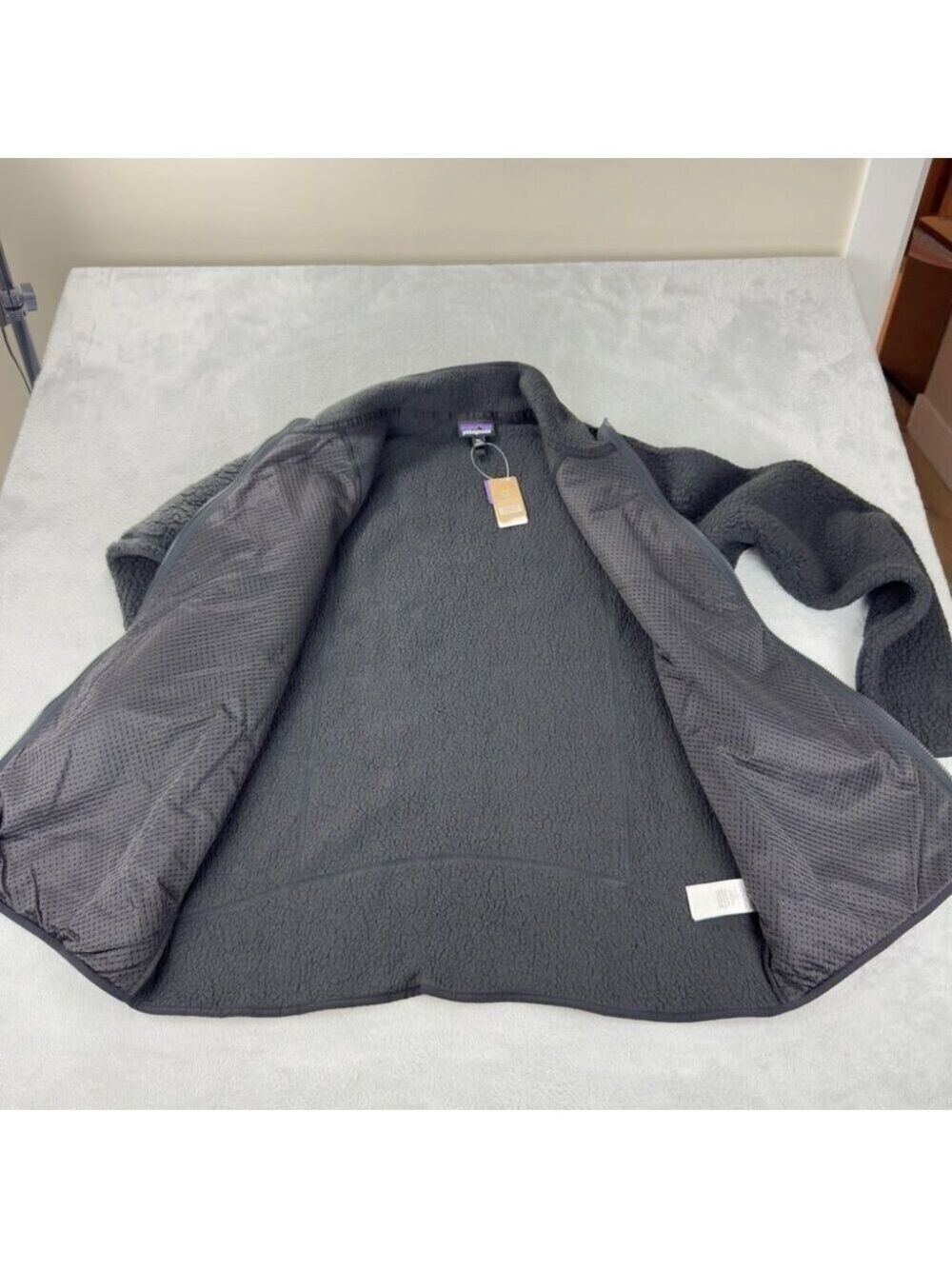 Patagonia Men's XXL Retro Pile Fleece Jacket Black 22801 - Picture 3 of 13